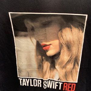 Taylor Swift Red Tour Black T-Shirts NEW NWOT